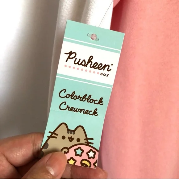 NWT Pusheen Sushi Pink / White Colorblock Crewneck Sweatshirt Size Medium - Picture 5 of 9